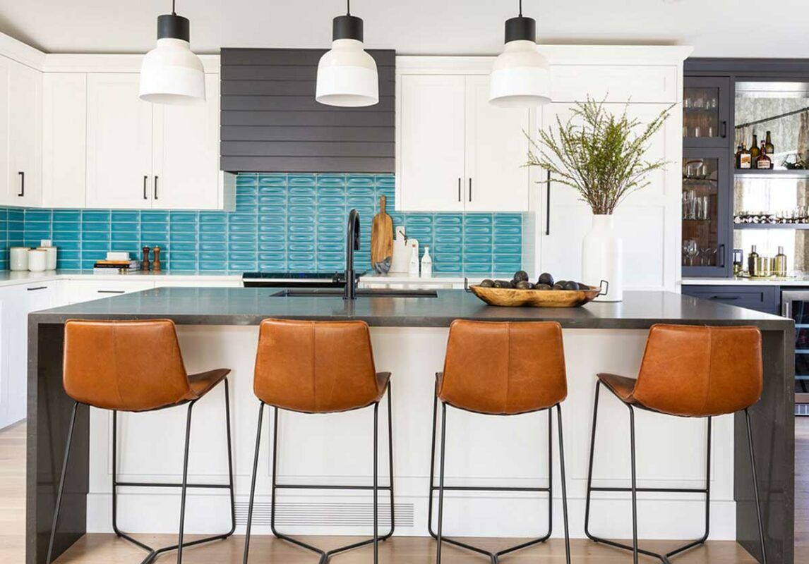 Azulejos azules en una reforma de Canadá | Decorar mi casa